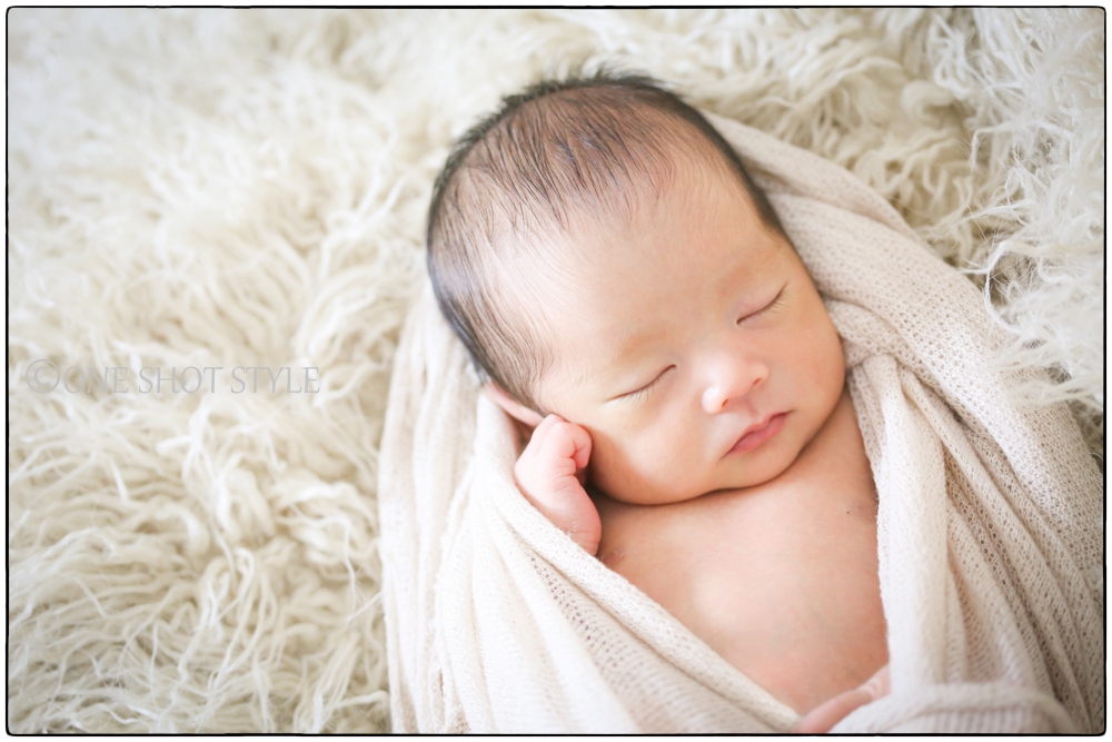 女性カメラマン 出張撮影 愛知 名古屋 ニューボーンフォト 新生児 家族写真 赤ちゃん